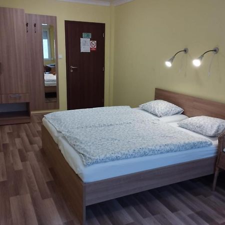 Gas Truck Centrum Holic Екстер'єр фото